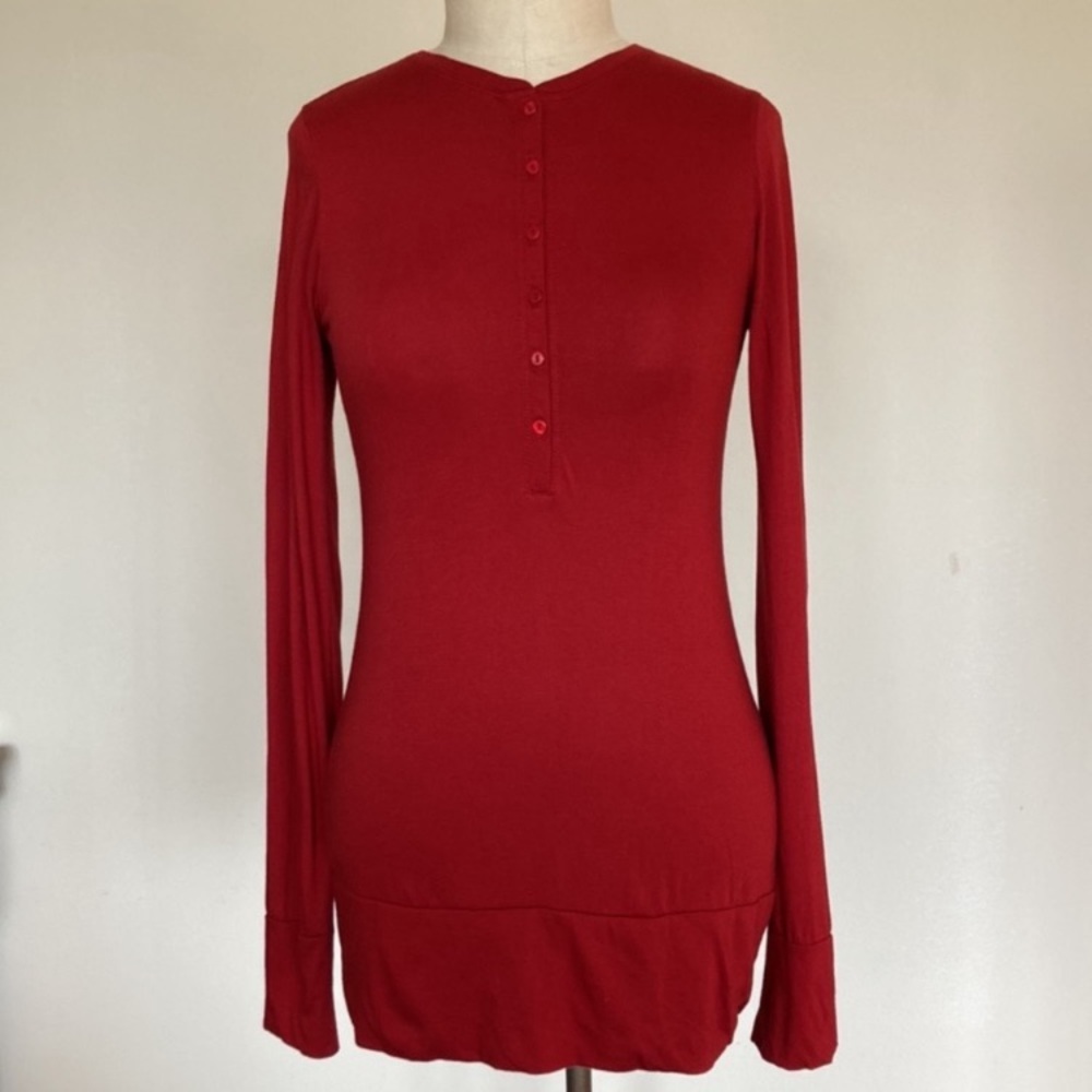 Vince red cotton long sleeved tee shirt, buttoned neckline, marked M but fits S